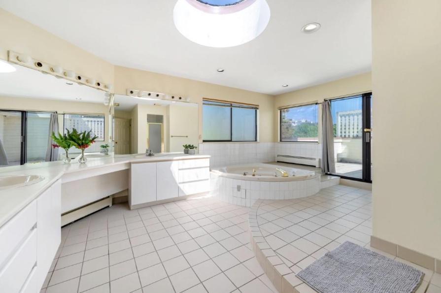 Appartement Stylish & Central Vancouver Retreat - Steps From Local Attractions! Extérieur photo